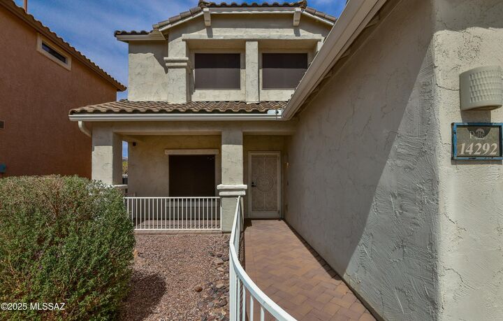 Property Photo: 14292 S Via Trujal AZ 85629