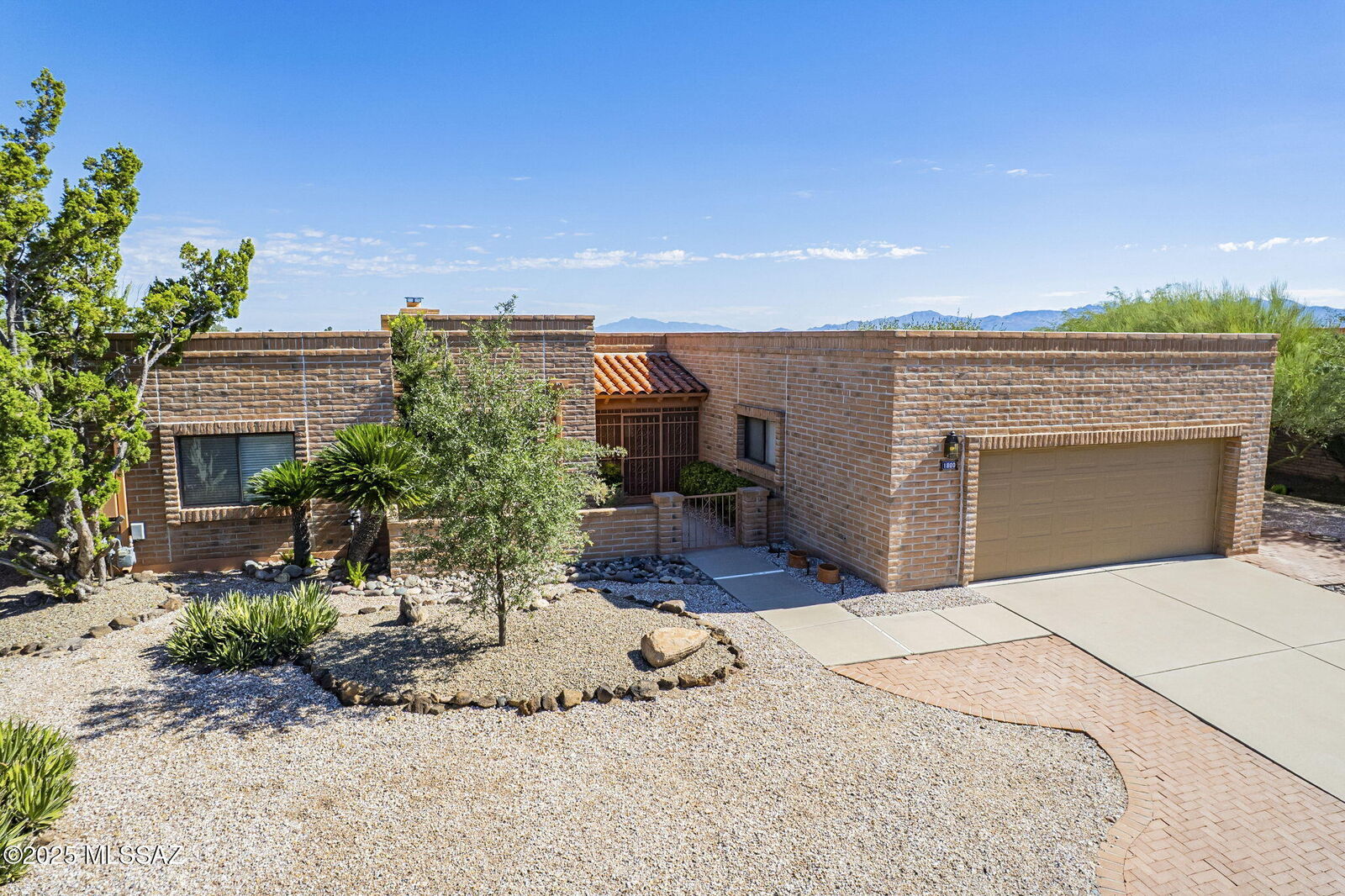 Property Photo: 1800 W Camino Urbano AZ 85622