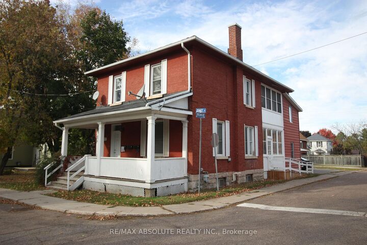 Property Photo: 193 Jennet Street ON K7V 3C2