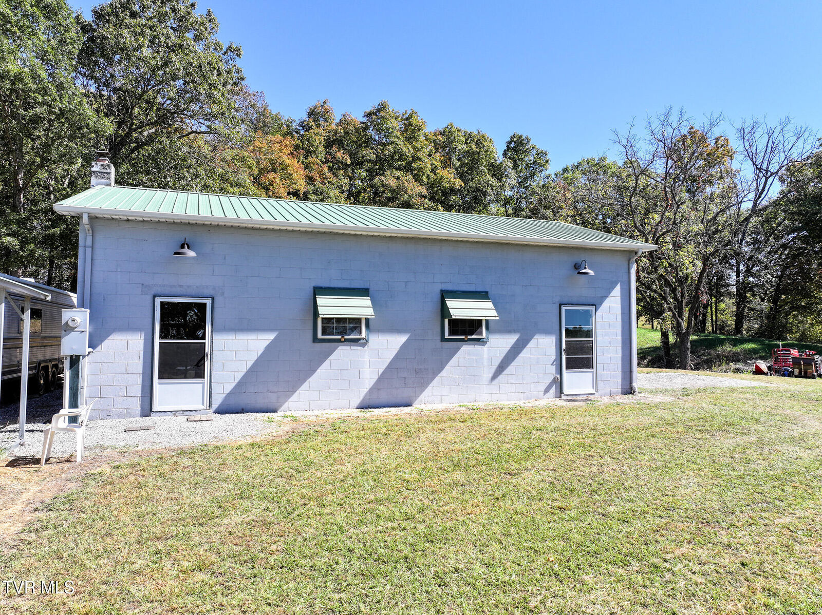 Property Photo: 745 Sinking Springs TN 37809