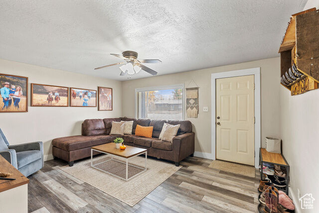 Property Photo: 341 S 200 E 3 UT 84032
