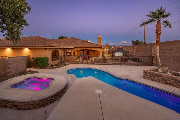 Property Photo:  1824 Stovall Street  AZ 86442 
