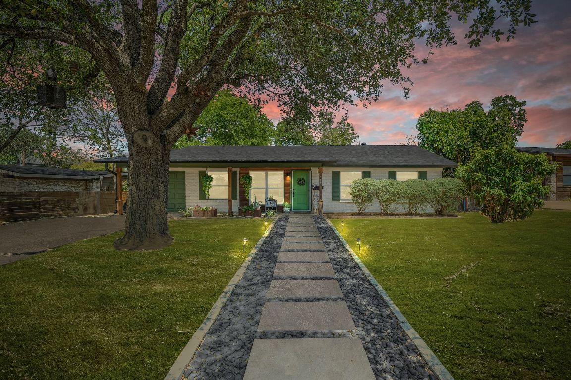 Property Photo: 1900 Ohlen Road TX 78757