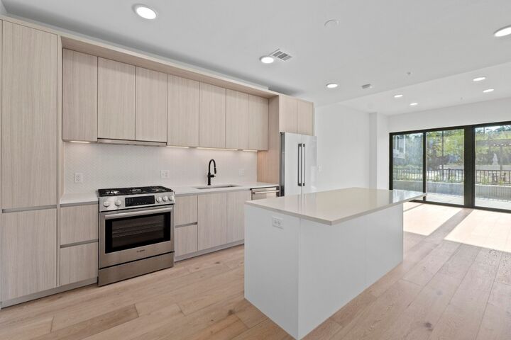 Property Photo: 2209 S 1st Street 122 TX 78704