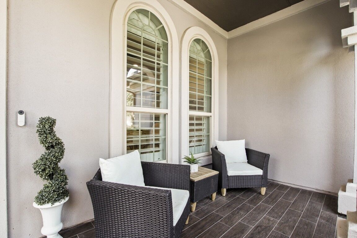 Property Photo:  320 Mary Elise Way  TX 78737 