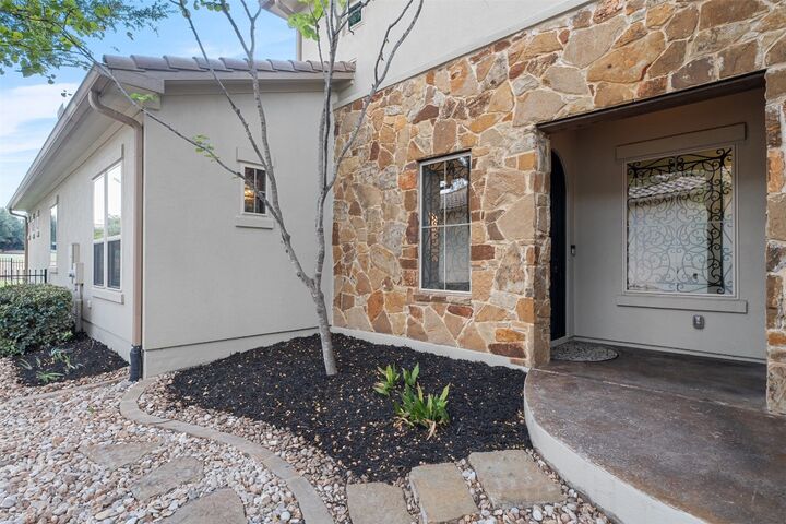 Property Photo: 114 Cimarron Hills Trail E TX 78628