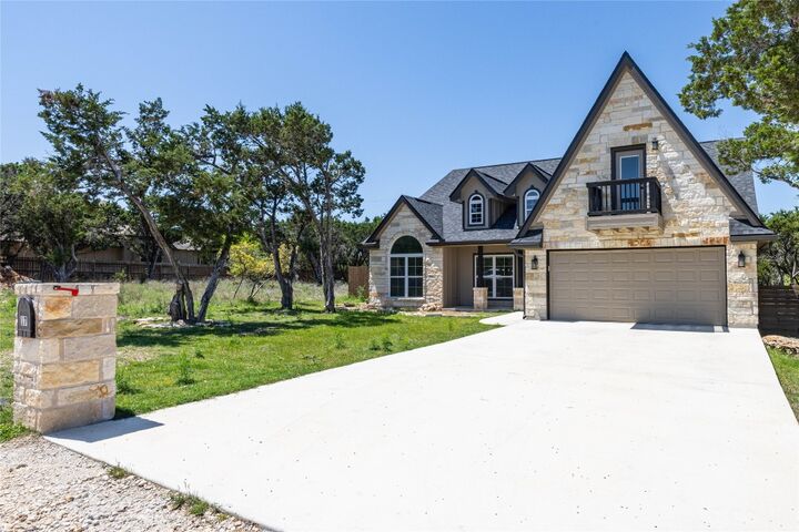 Property Photo: 17 Tanglewood Trail TX 78676