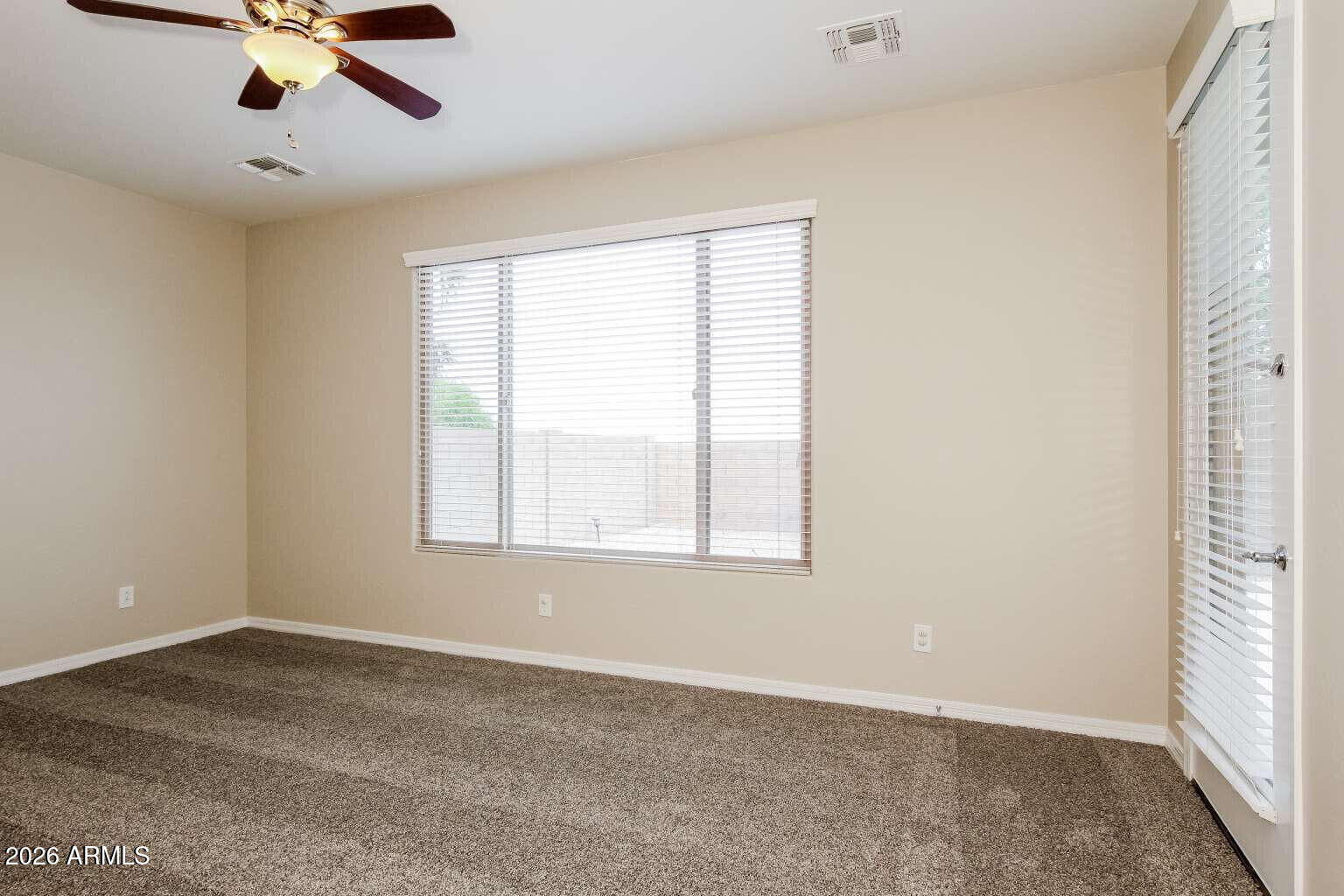 Property Photo: 718 W Twin Peaks Parkway AZ 85143