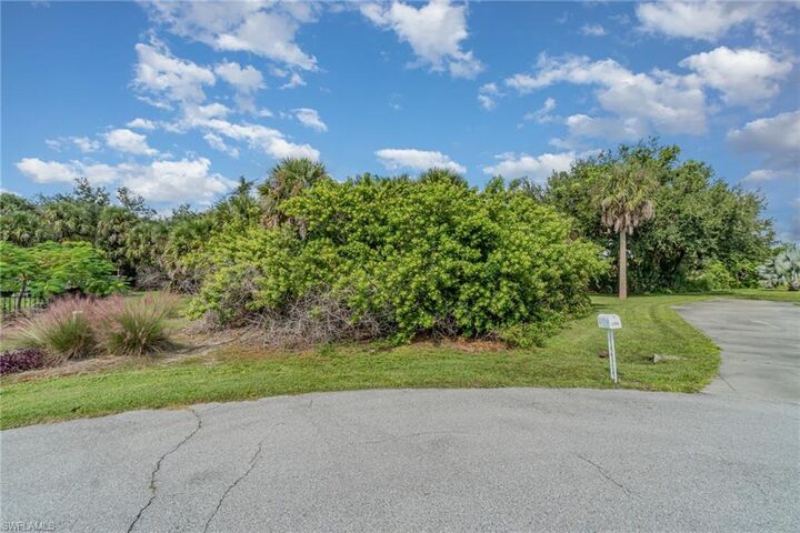 Property Photo:  254 Spring Dr  FL 33947 