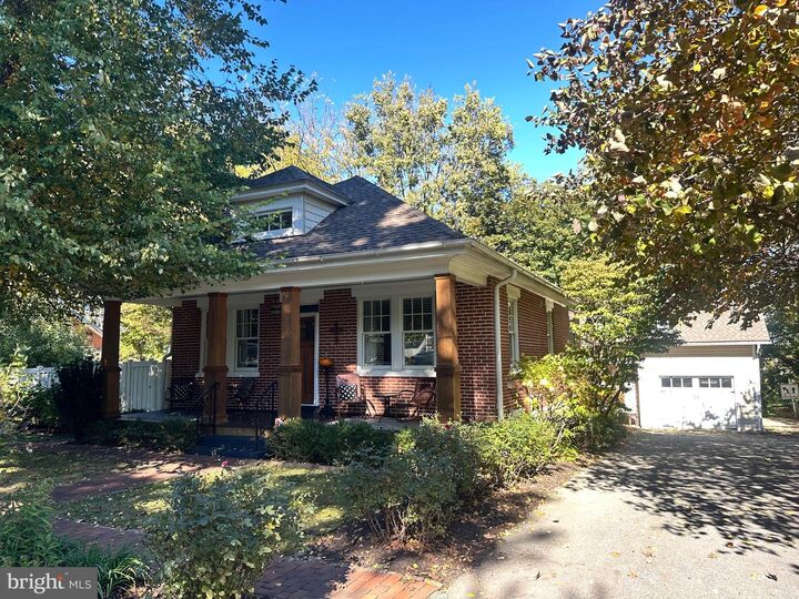 9 Roselle Avenue  Lancaster PA 17603 photo