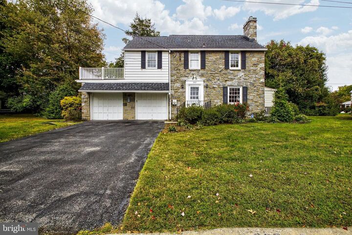 Property Photo: 207 Kirk Avenue DE 19803