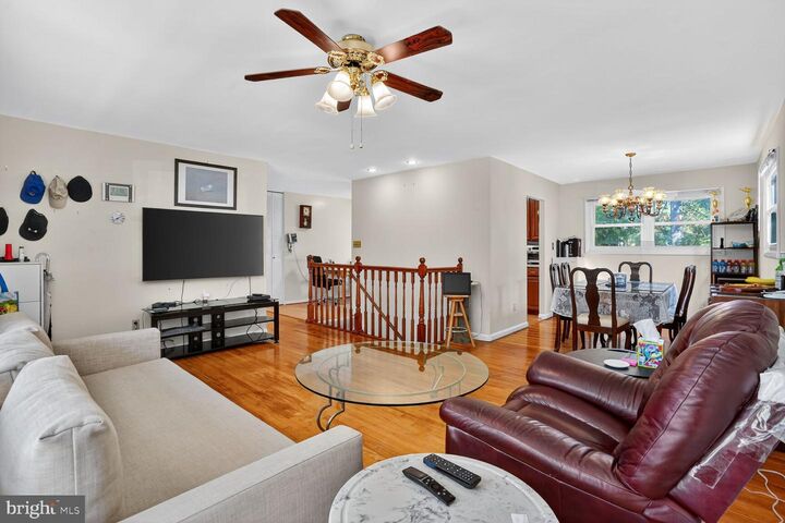 Property Photo: 1405 Ross Drive SW VA 22180