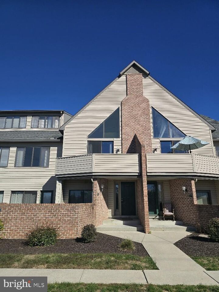 606 Cherrington Drive  Harrisburg PA 17110 photo