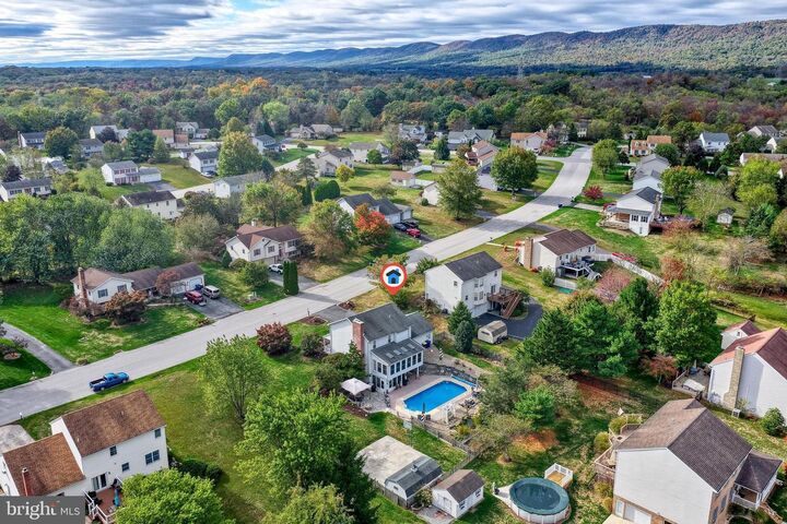 Property Photo: 129 Fieldstone Drive PA 17015