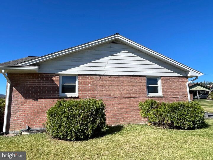 Property Photo: 1430 Magnolia Court MD 21502