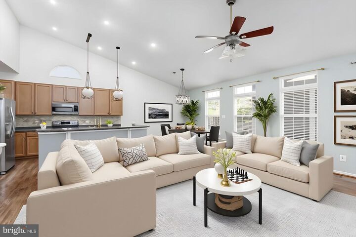 Property Photo: 5033 Sewells Pointe Way VA 22407