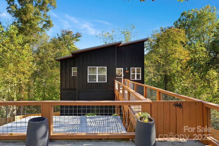 18 Crestwood Lane  Candler NC 28715 photo