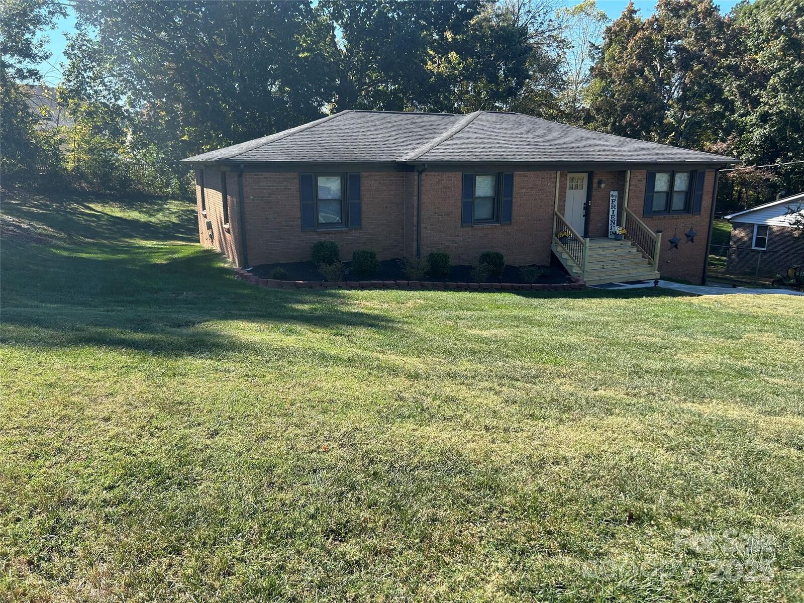 Property Photo:  251 Briarcliff Drive  NC 28081