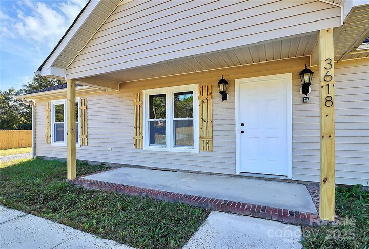 Property Photo: 3618 White Store Road NC 28174