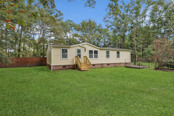 5773 Edgar Tumbleston Road  Hollywood SC 29449 photo