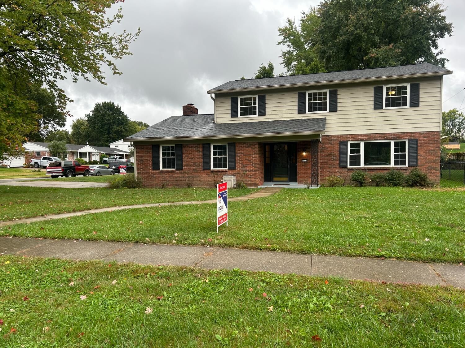 Property Photo: 8413 Summitridge Drive OH 45255