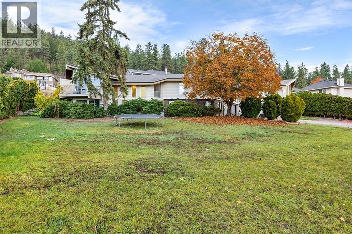 Property Photo: 154 Applebrooke Crescent BC V1V 1W4