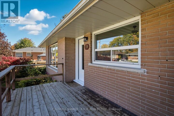 Photo de la propriété: 239 Nickerson Drive ON K9A 1A4