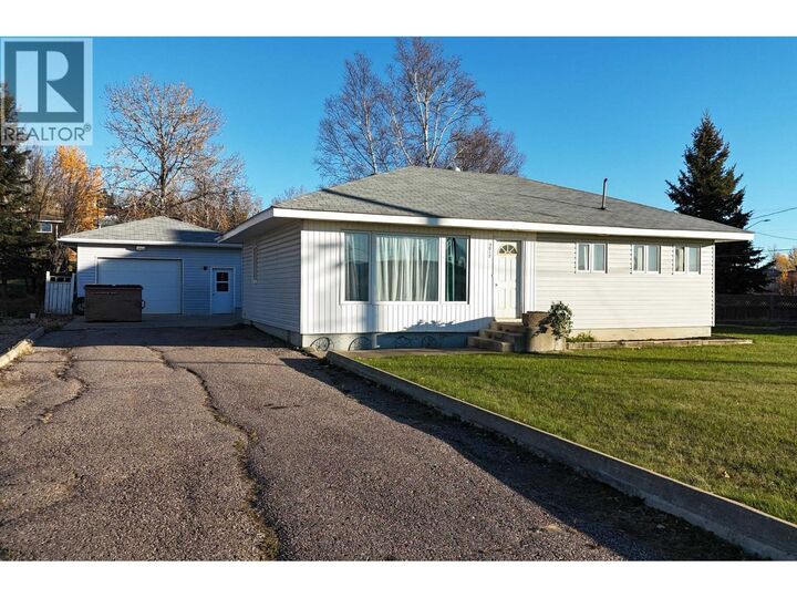 5012 52 Avenue  Fort Nelson BC V0C 1R0 photo