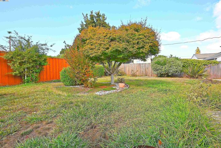 Property Photo: 14625 Bancroft Ave CA 94578