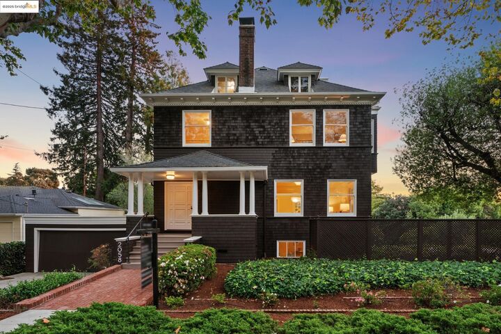 2058 Oakland Avenue  Piedmont CA 94611 photo