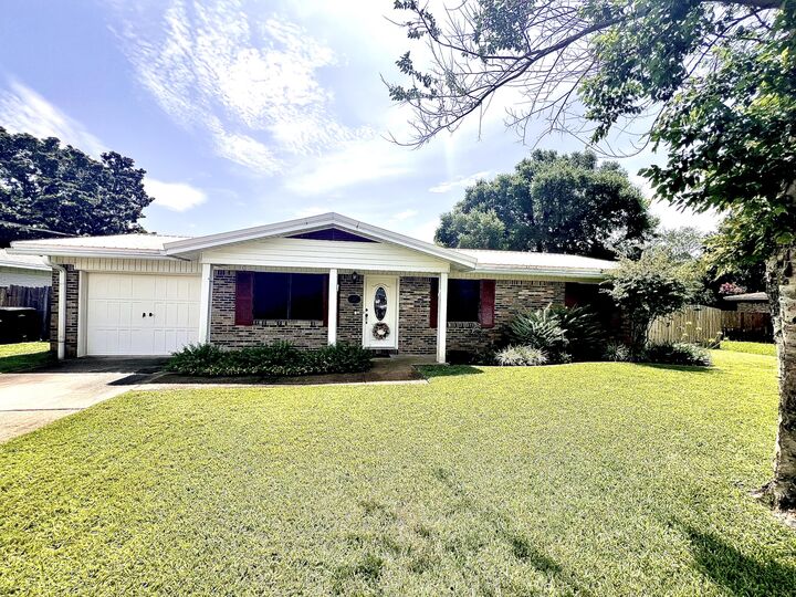 307 NW Sikes Circle  Fort Walton Beach FL 32548 photo