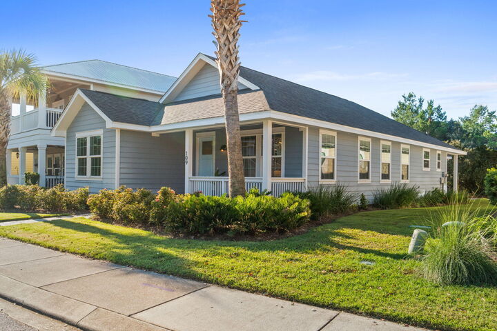 Property Photo: 109 Turtle Cove FL 32413
