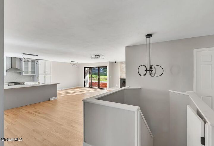 Property Photo: 8 Loudonwood E NY 12211