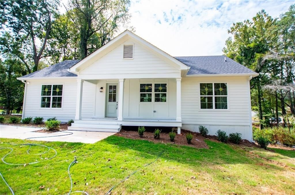Property Photo:  215 Rome Street  GA 30108 