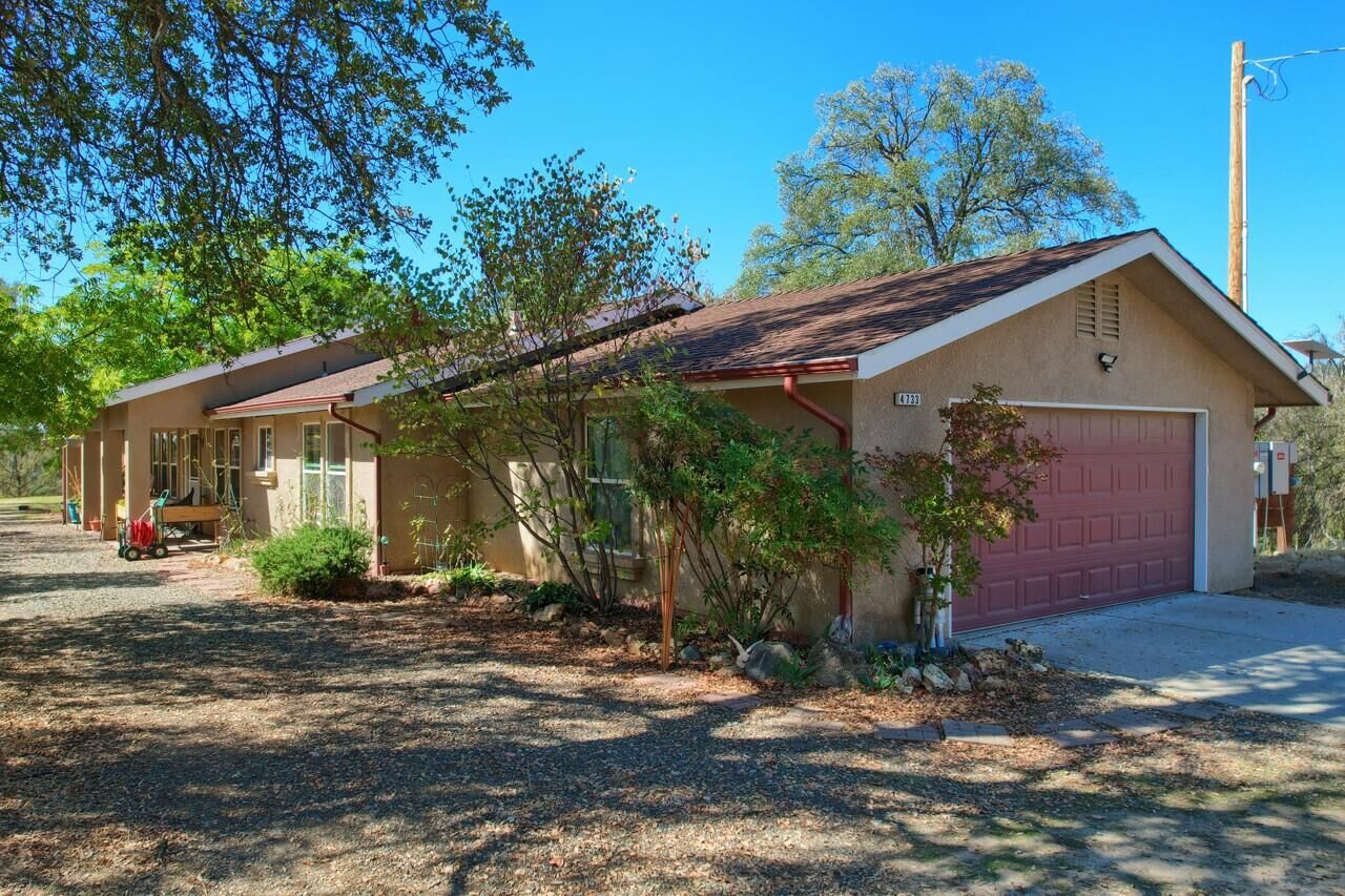Property Photo: 4733 Hirsch Road CA 95338