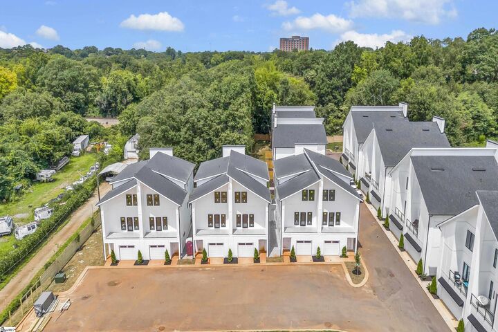 214 Ackert Way  Greenville SC 29605 photo