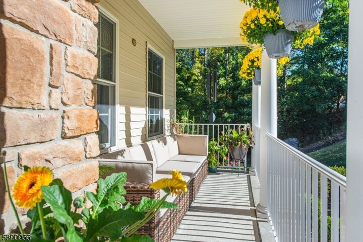 Property Photo: 10 Salmon Ct NJ 07828