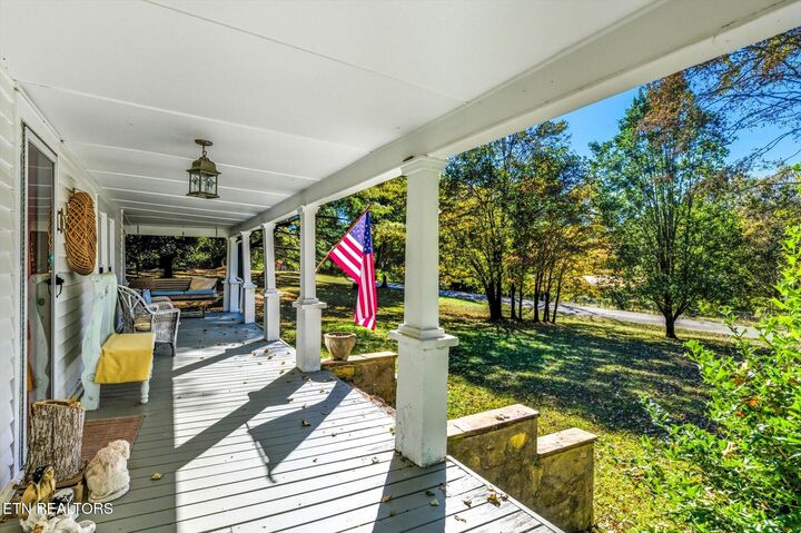 Property Photo: 982 County Road 229 TN 37826