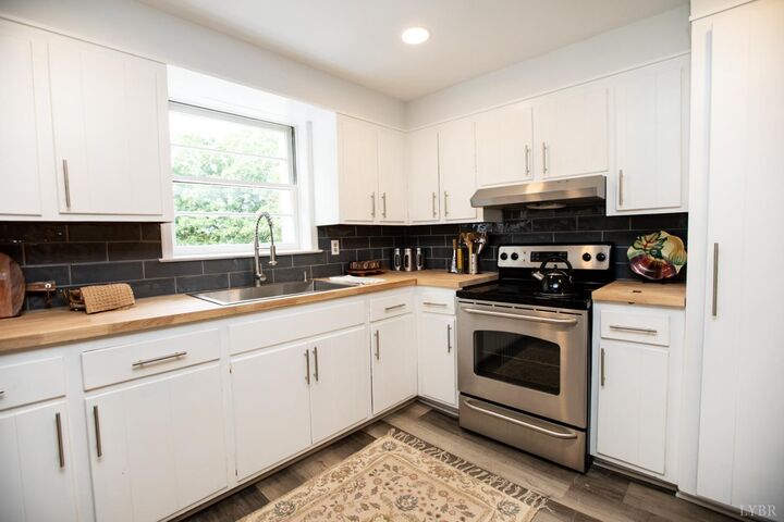 3806 Richmond Highway  Spout Spring VA 24593 photo