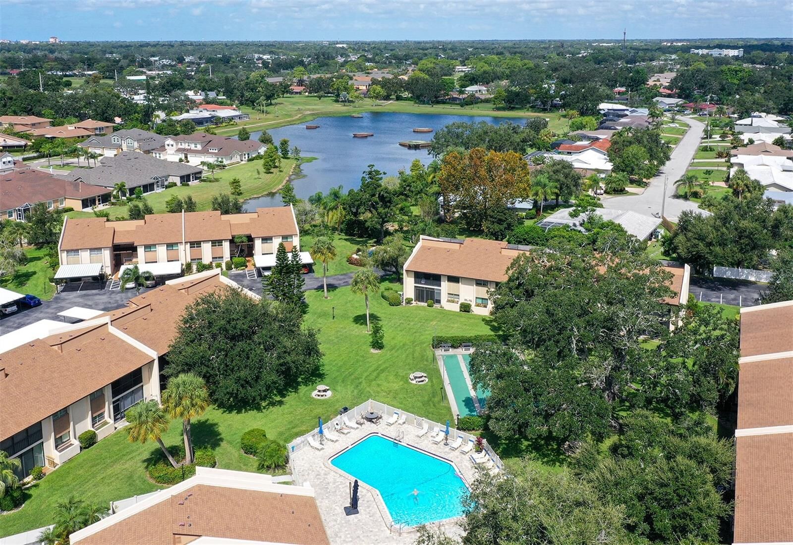 Property Photo: 2640 Clubhouse Drive 203 FL 34232
