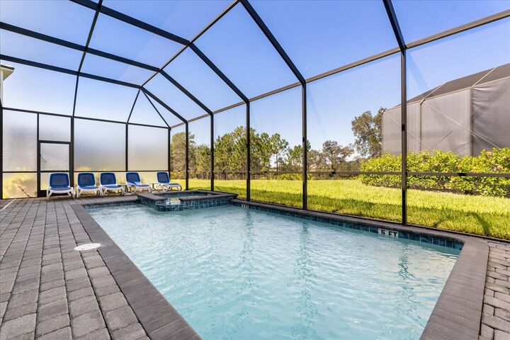 Property Photo:  2009 Oak Creek Loop  FL 33837