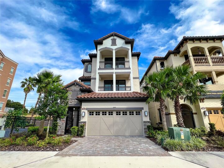 Property Photo: 7665 Toscana Boulevard FL 32819
