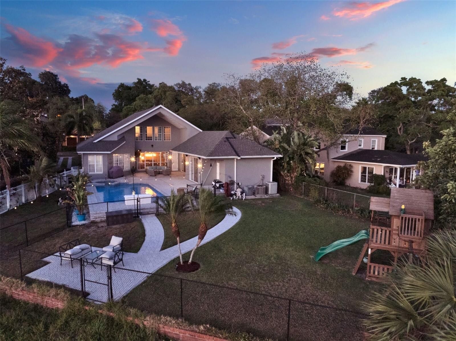 Property Photo: 1516 Briercliff Drive FL 32806