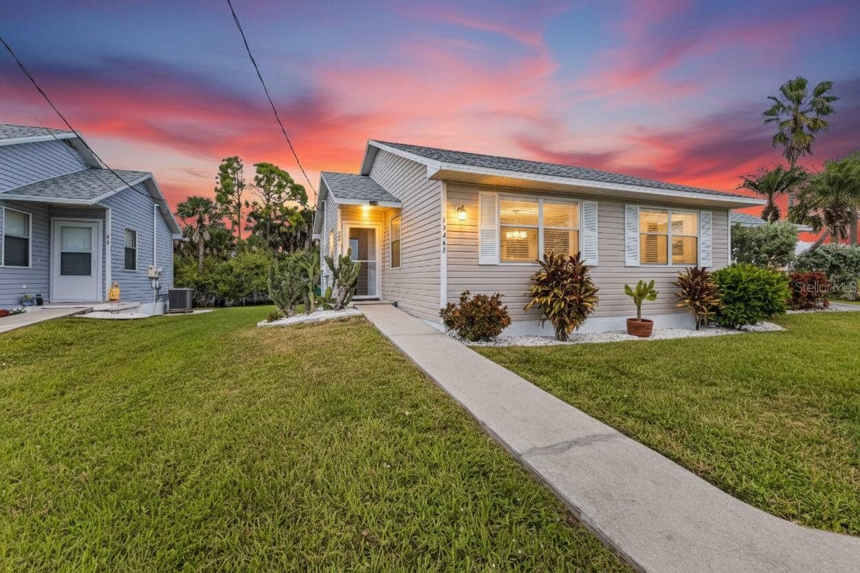 Property Photo: 14462 Worthwhile 37 FL 33953