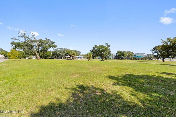 Property Photo:  1564 Beach Boulevard  MS 39530 