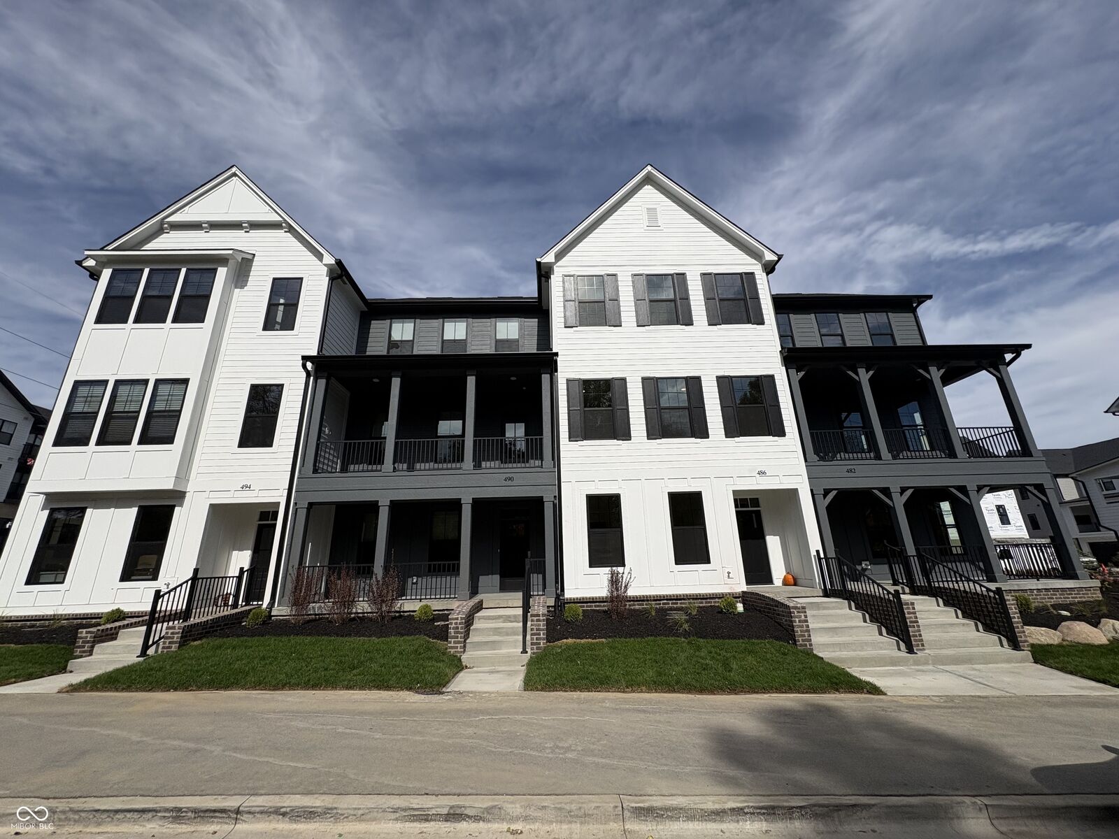 Property Photo: 490 W Smoky Row IN 46032