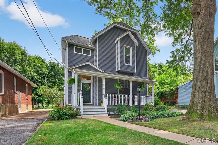 2010 Blendon Place  St Louis MO 63143 photo