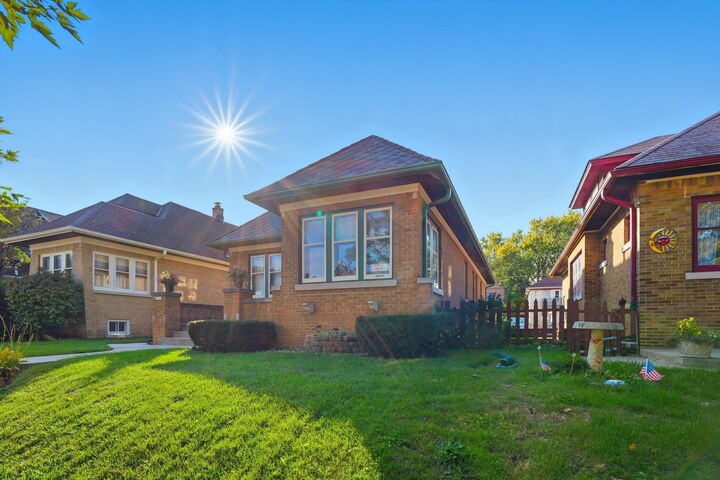 Property Photo:  2751 N 55th St  WI 53210 