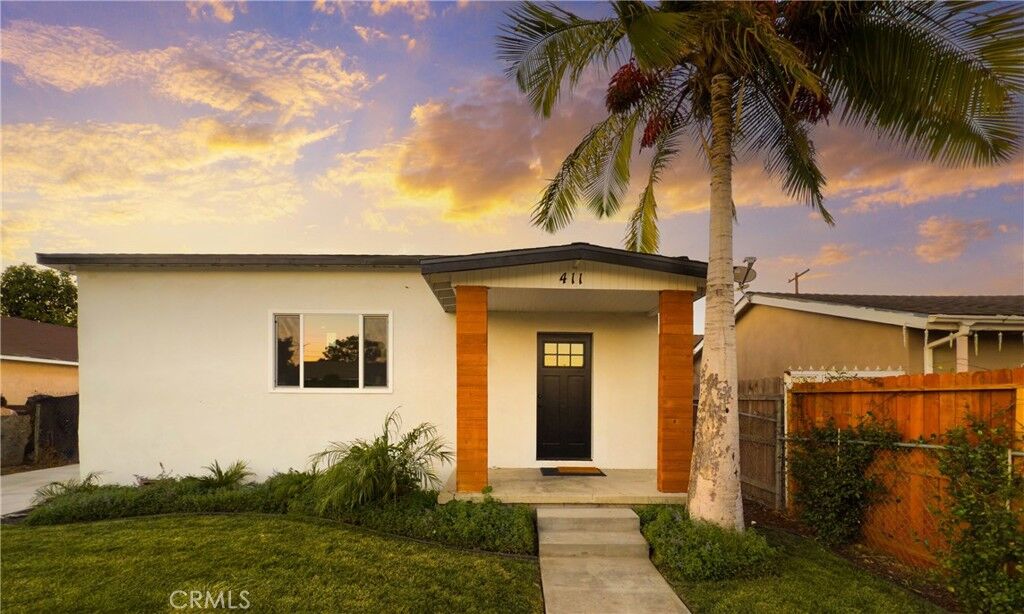 Property Photo: 411 W Plum Street CA 90222