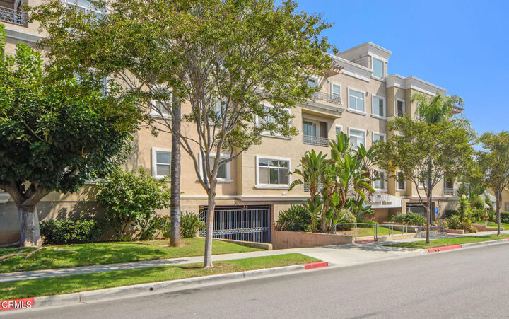 Property Photo: 200 N 5th Street 311 CA 91801